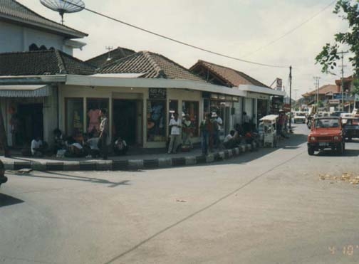 IDN Bali 1990OCT04 WRLFC WGT 008